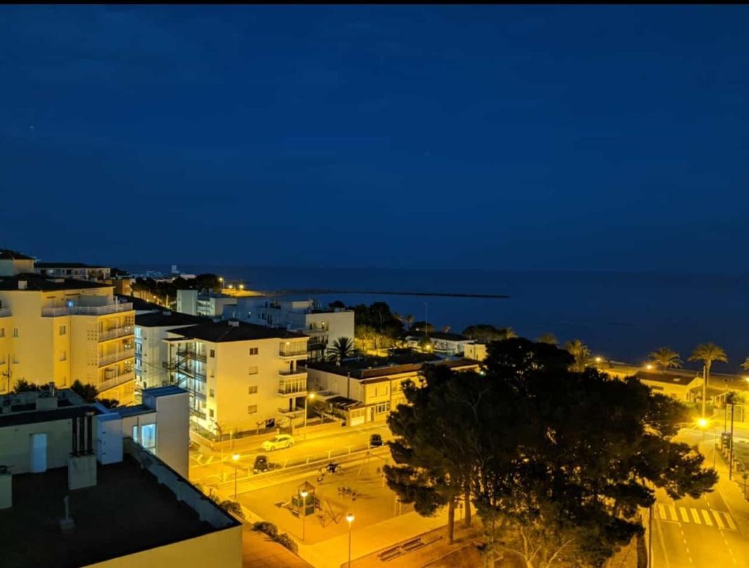 Apartamento Con Vistas, Entre Mar Y Montana Hospitalet De L'Infant Esterno foto